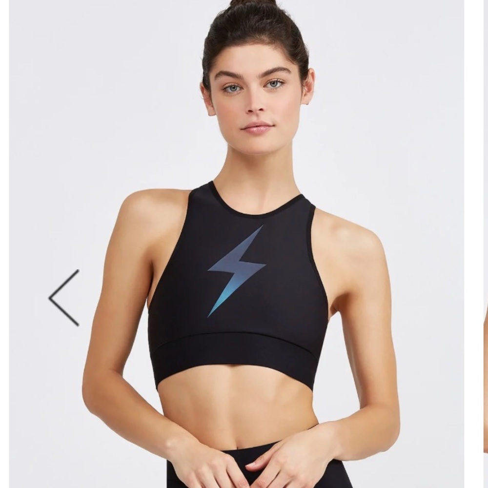 Exclusive ultracor "attitude silk bolt crop" ⚡️